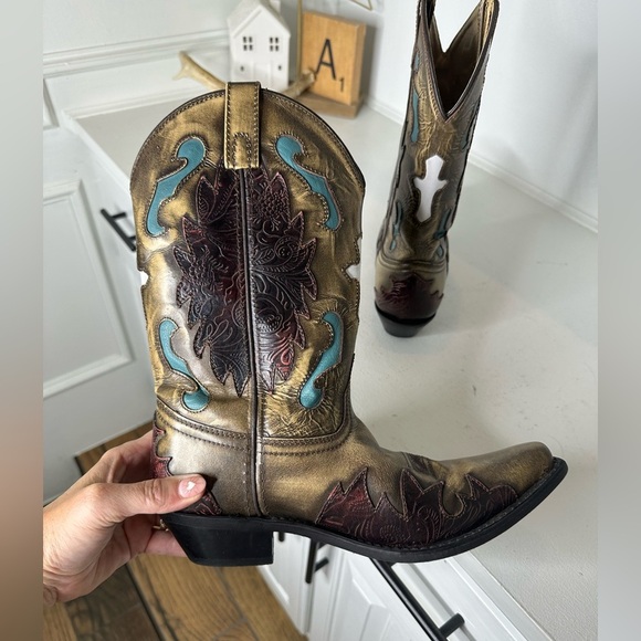 Smoky Mountain Western Boots | Distressed Gold Leather w/ Turquoise Inlay 7.5 - Picture 6 of 8